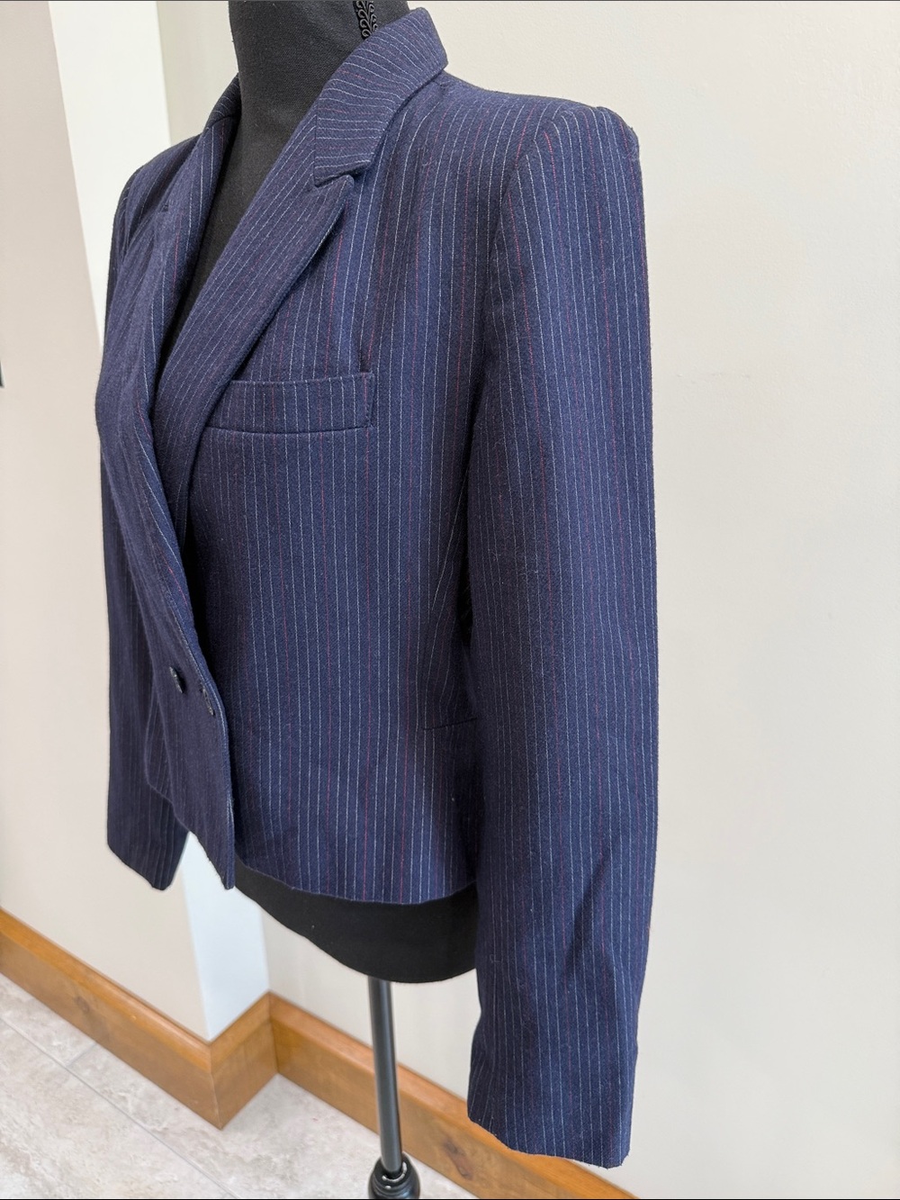 Sasson Vintage Wool Blend Navy Blue Blazer with white & red pinstripes size 8/9 - Picture 2 of 6